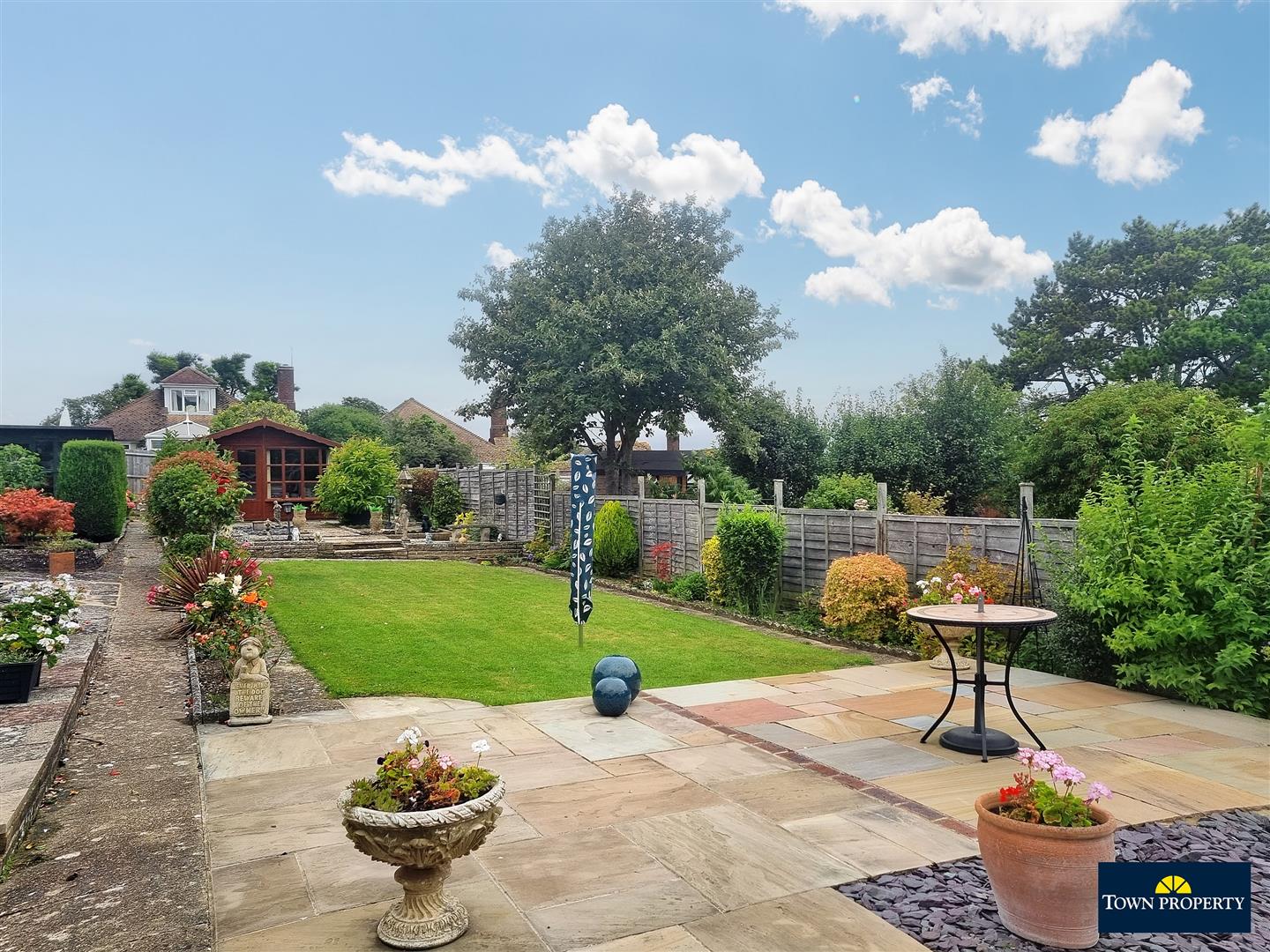 Property Details for Eridge Road Eastbourne BN21 2TG Town Property